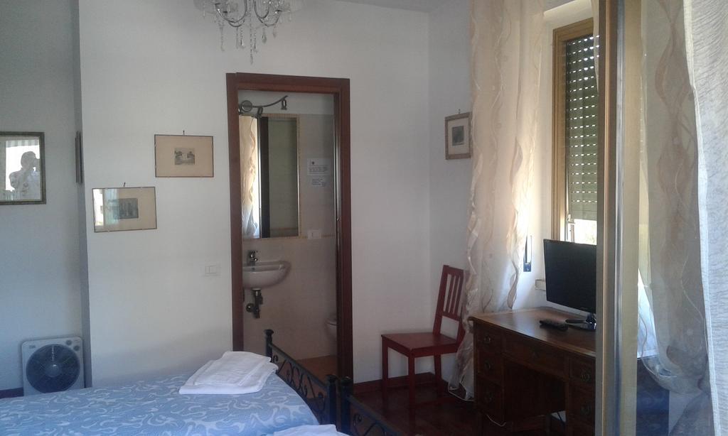 לינה וארוחת בוקר רומא Casa Garbata מראה חיצוני תמונה