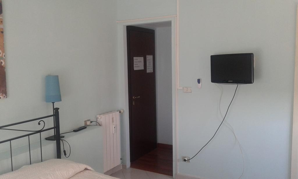 לינה וארוחת בוקר רומא Casa Garbata מראה חיצוני תמונה