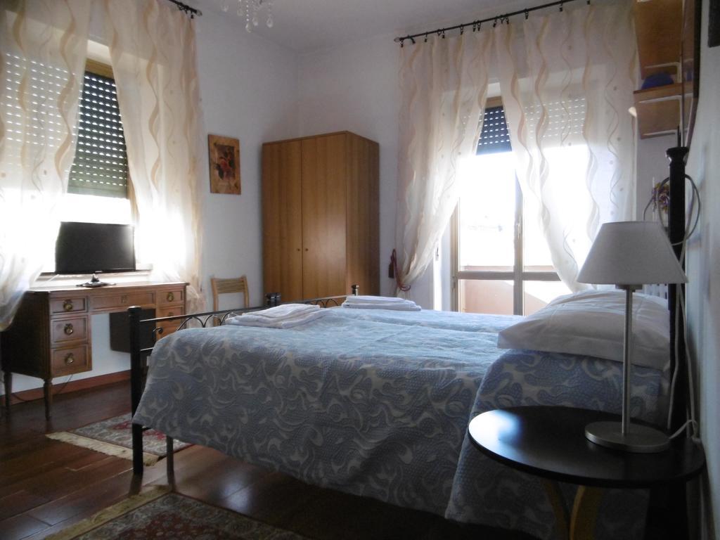 לינה וארוחת בוקר רומא Casa Garbata מראה חיצוני תמונה