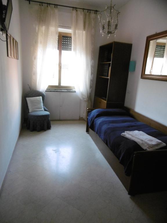 לינה וארוחת בוקר רומא Casa Garbata מראה חיצוני תמונה