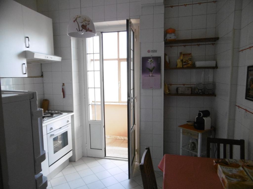 לינה וארוחת בוקר רומא Casa Garbata מראה חיצוני תמונה